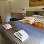Livia Apartament