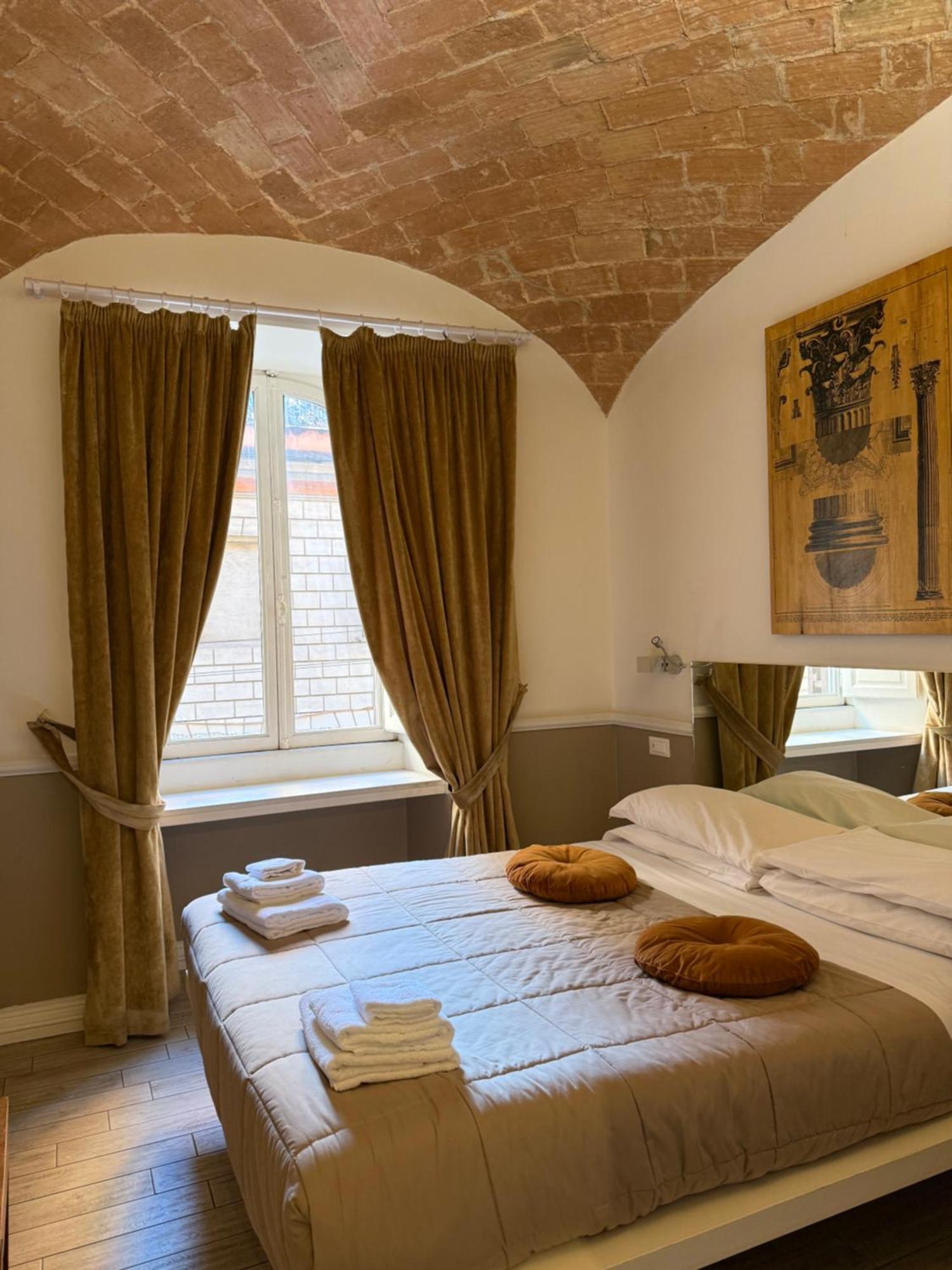 Livia Apartment *